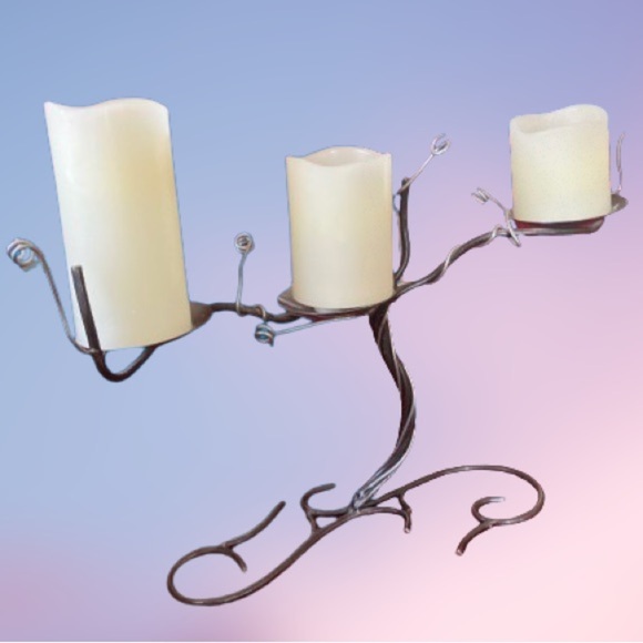 Wrought iron organic shape candelabra - Picture 1 of 6